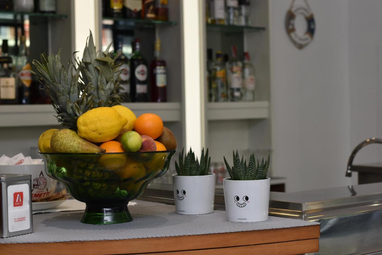 Lively Hotel Bellaria-Igea Marina Buitenkant foto