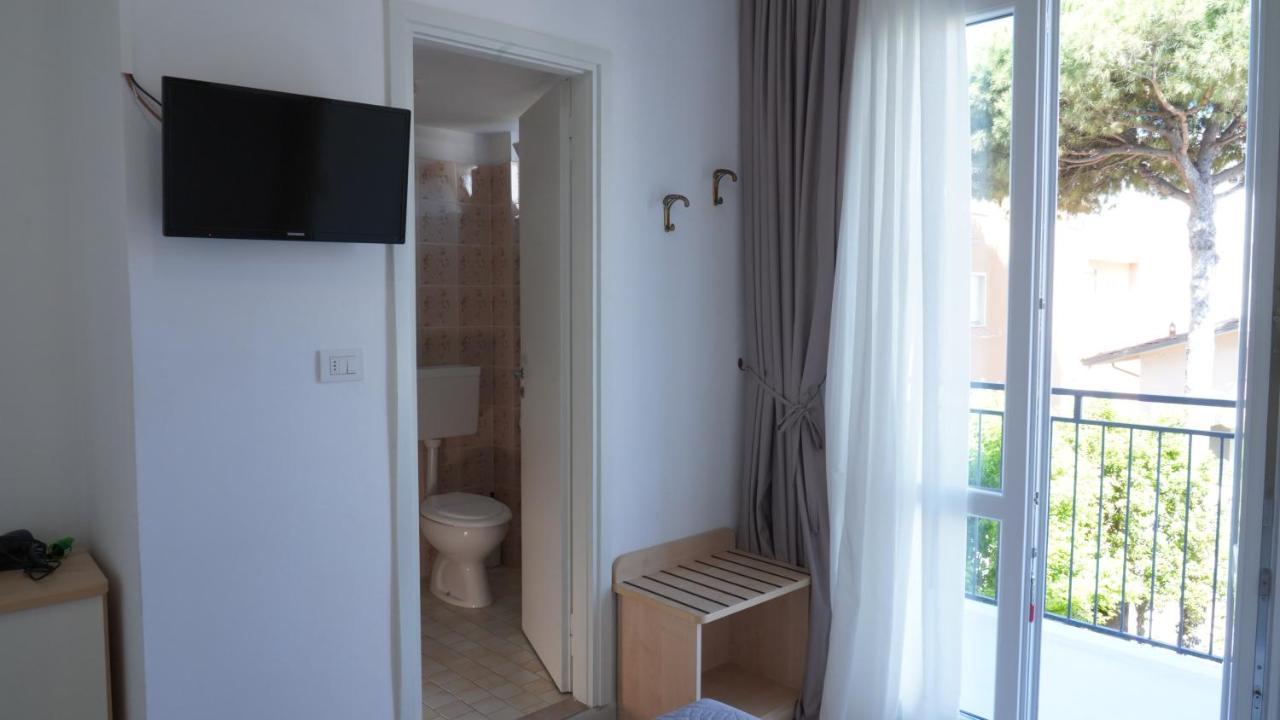 Lively Hotel Bellaria-Igea Marina Buitenkant foto
