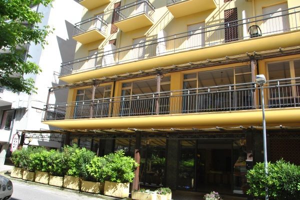 Lively Hotel Bellaria-Igea Marina Buitenkant foto