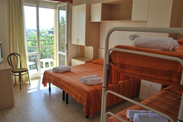 Lively Hotel Bellaria-Igea Marina Buitenkant foto